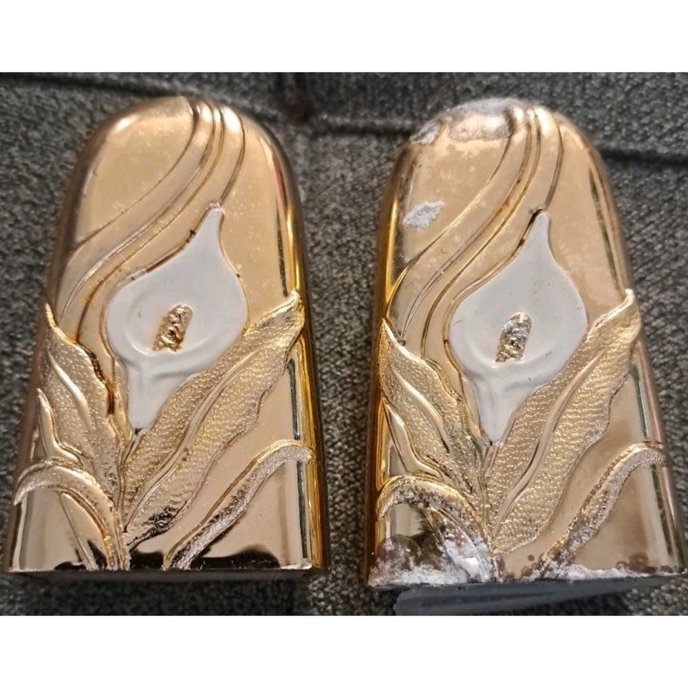 Vintage WM. A Rogers Oneida Calla Lily Salt & Pepper Shakers Anti Tarnish Heavy